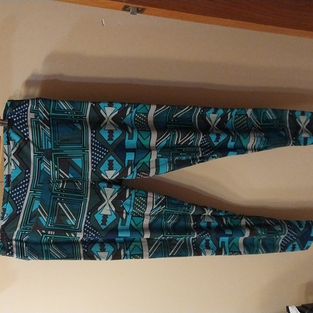 Tall and Curvy Lularoe Leggings